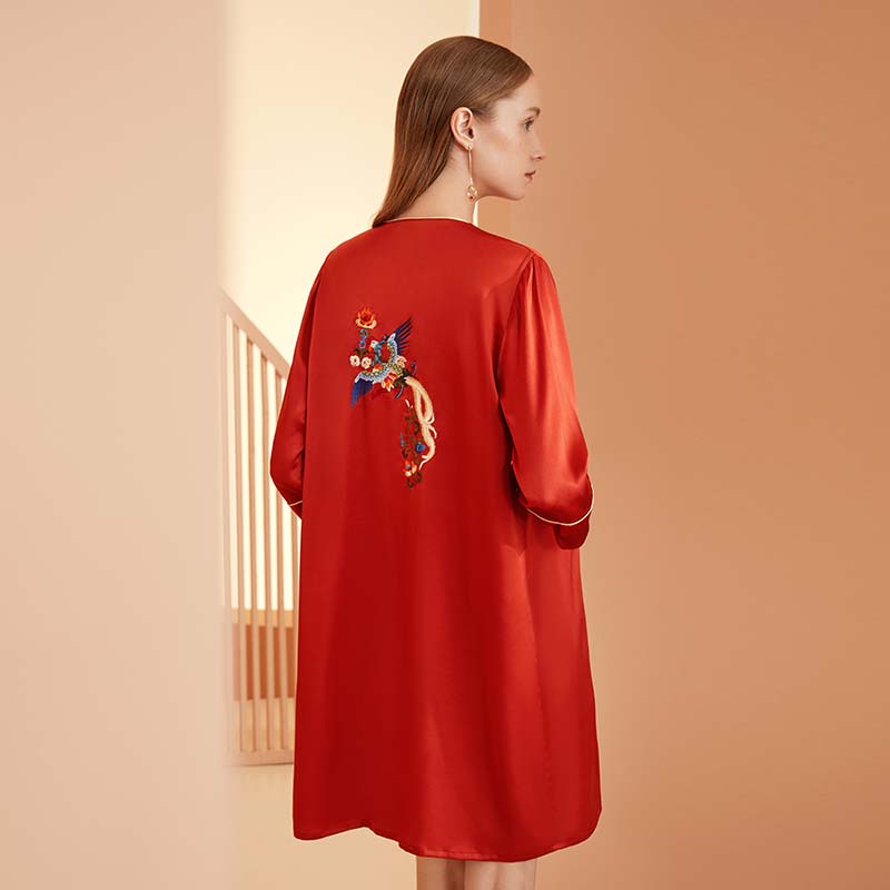 
                  
                    Phoenix Embroidery Silk Nightgown
                  
                