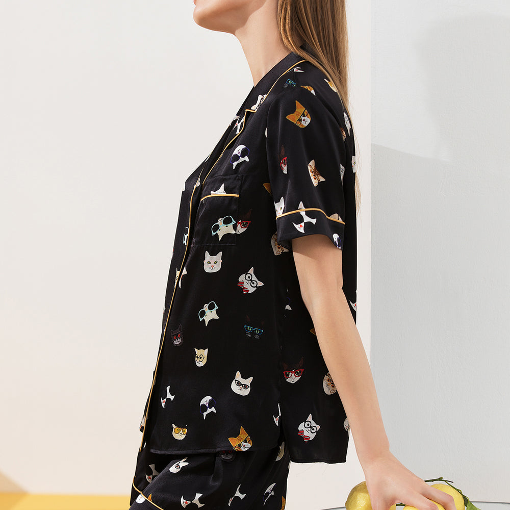 
                  
                    Fun Print and Contrast Silk Short Pajama Set
                  
                